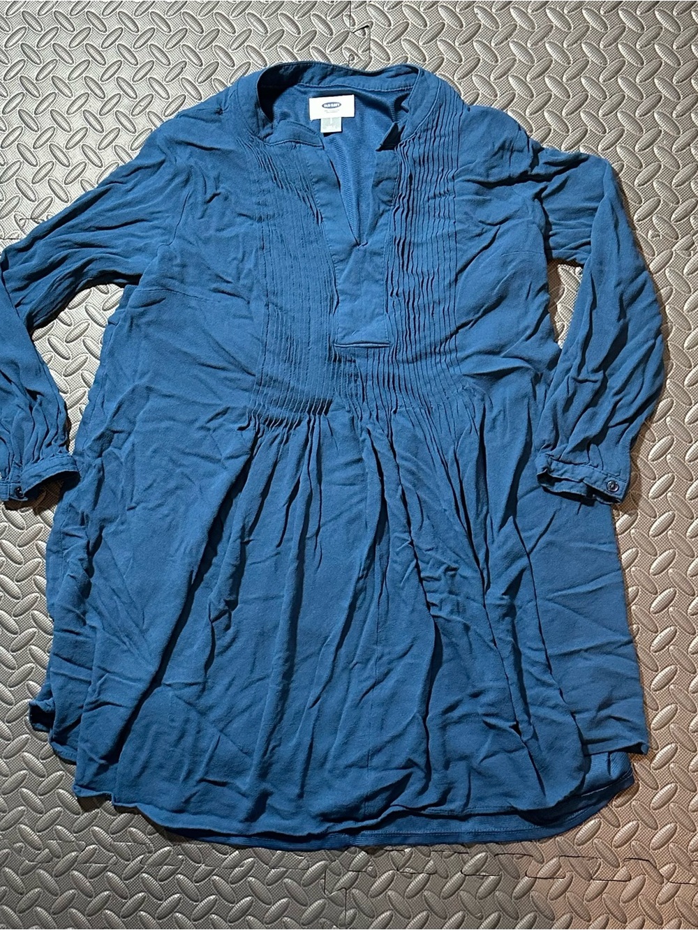 Old Navy Long-Sleeve Pintuck Pleated Tunic Dress